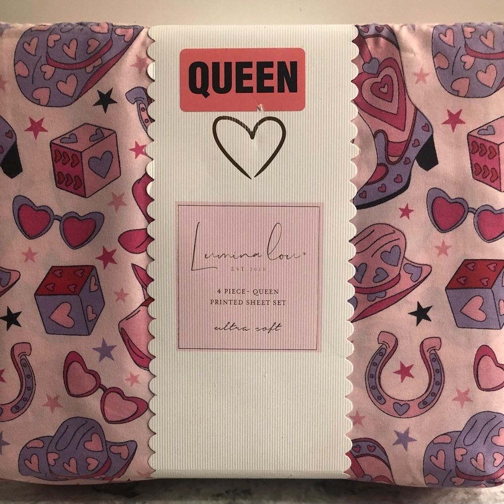 Valentine’s Day Pink and Purple Queen Sheet Set